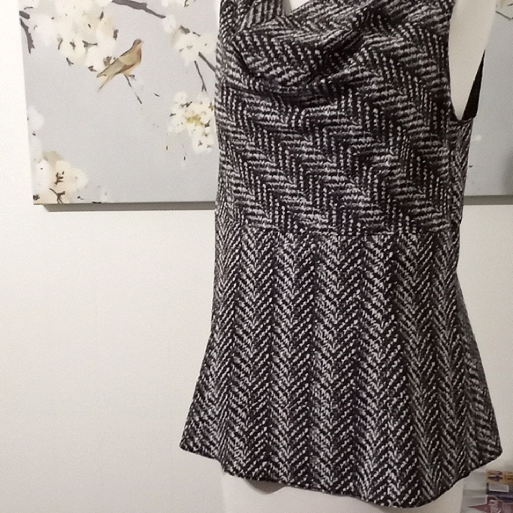 Simply Vera Wang Sleeveless Top
